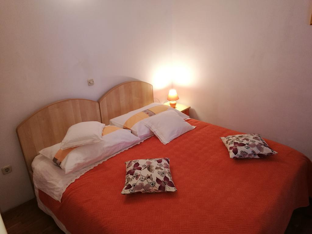 Apartments Kuca Mala Split Zewnętrze zdjęcie