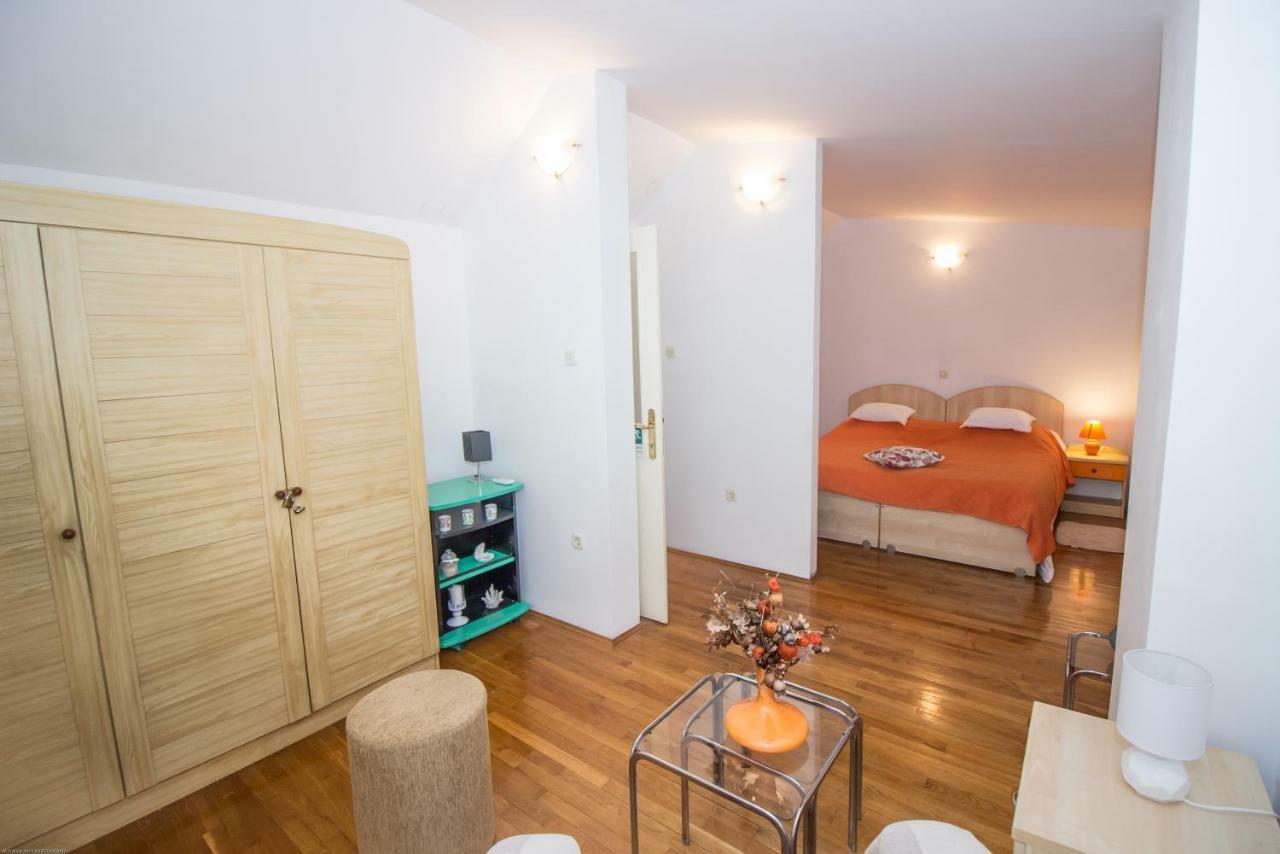 Apartments Kuca Mala Split Zewnętrze zdjęcie