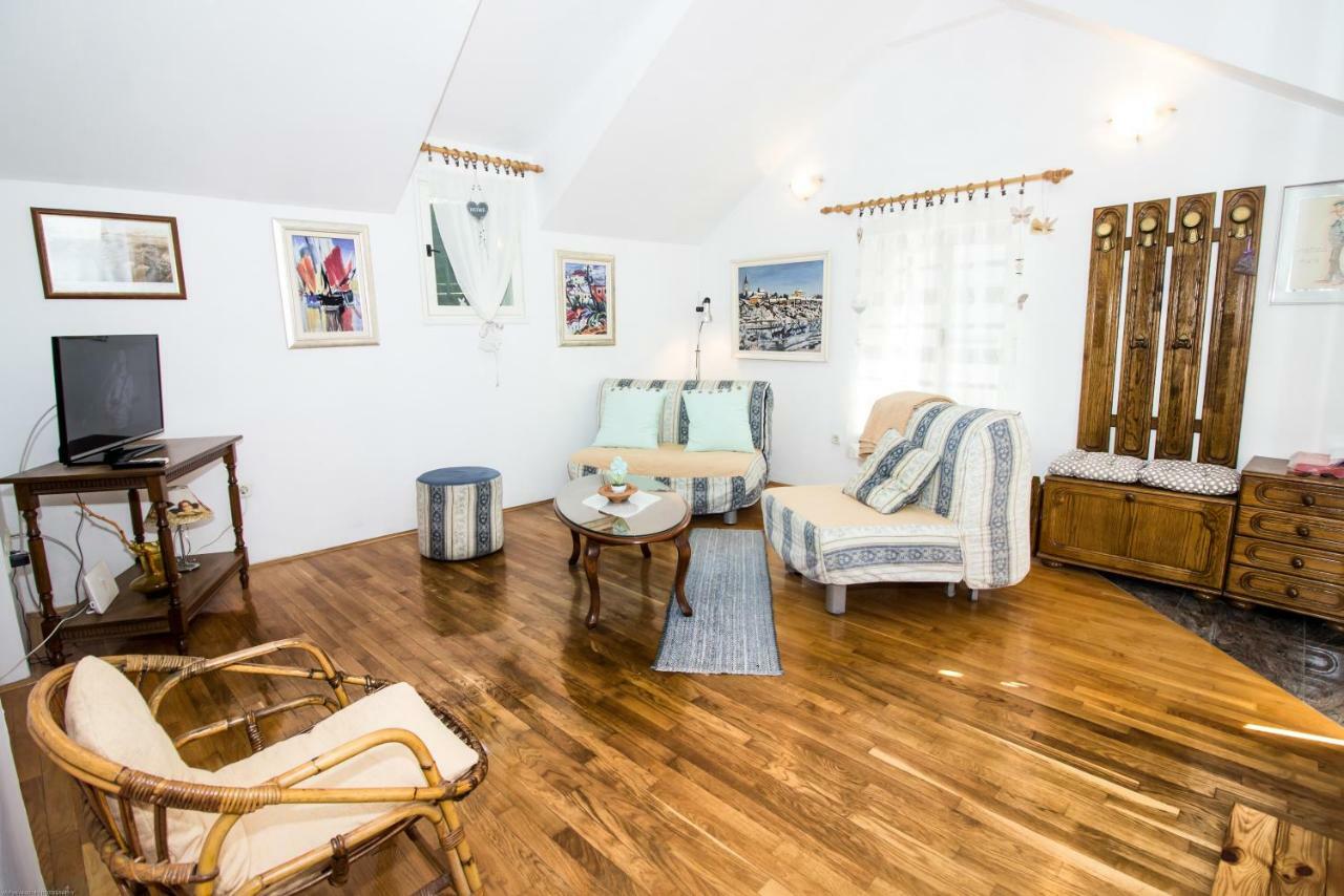 Apartments Kuca Mala Split Zewnętrze zdjęcie